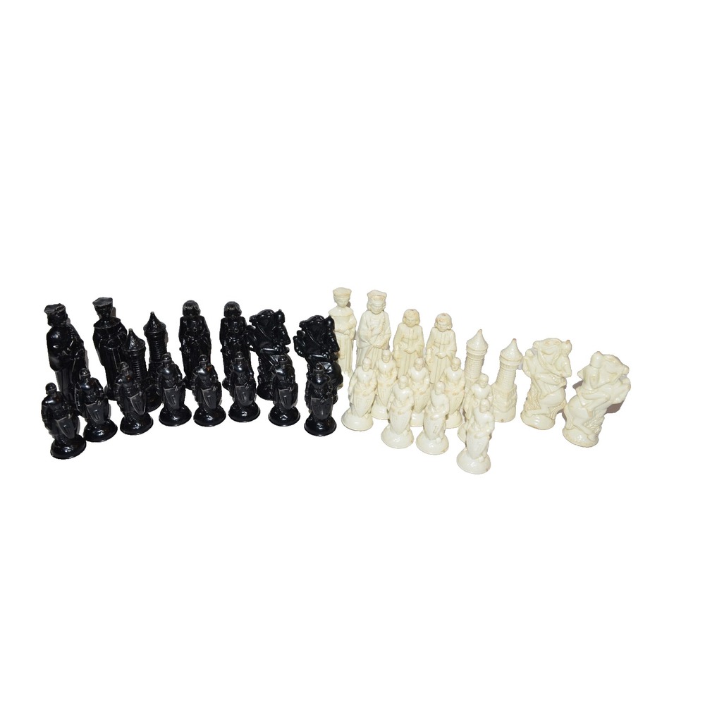 Vtg ANRI E S Lowe Renaissance Chess Set 32 Figures No Board